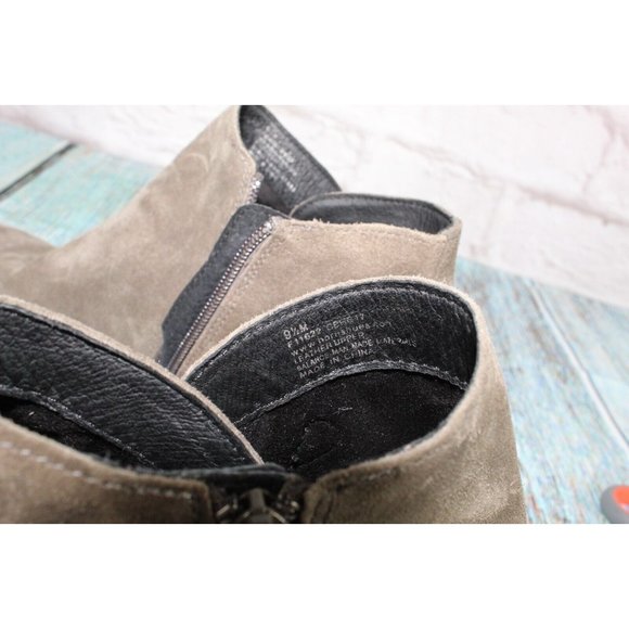 Born Phobos Gray Suede Pull On Side Zip Short Buckle Ankle Boots 9.5 M - Picture 6 of 8